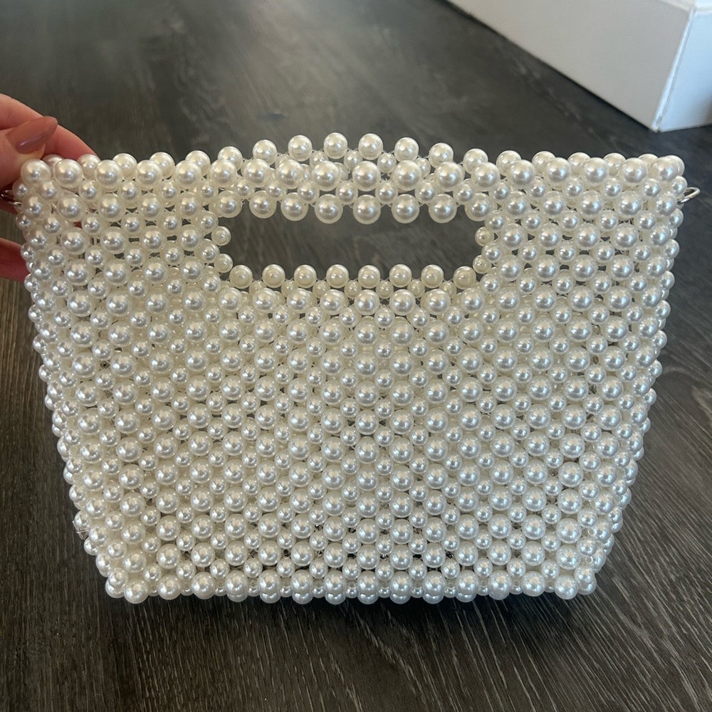 Elegant Pearl Beaded Handbag - Picture 2 of 4